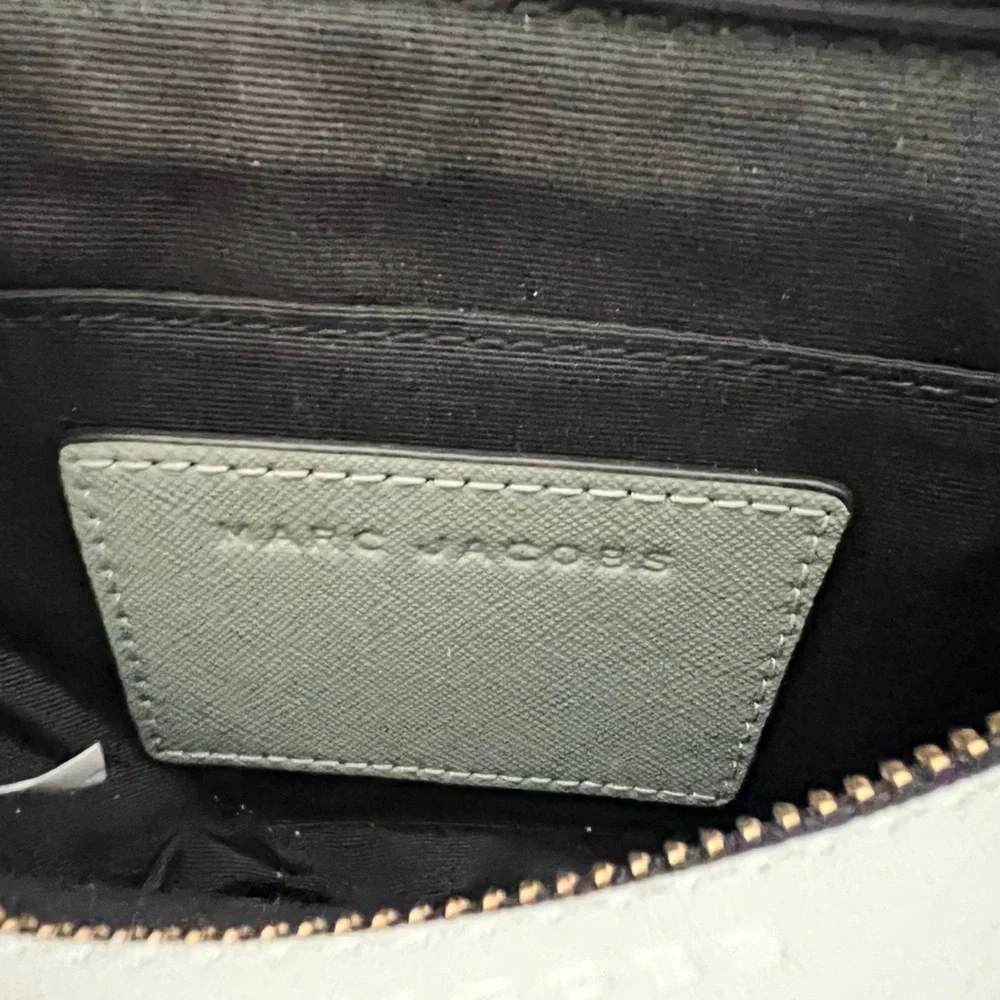 BNWT!  Marc Jacobs THE SNAPSHOT Crossbody Bag (New Rock Grey Multi) - Picture 6 of 11